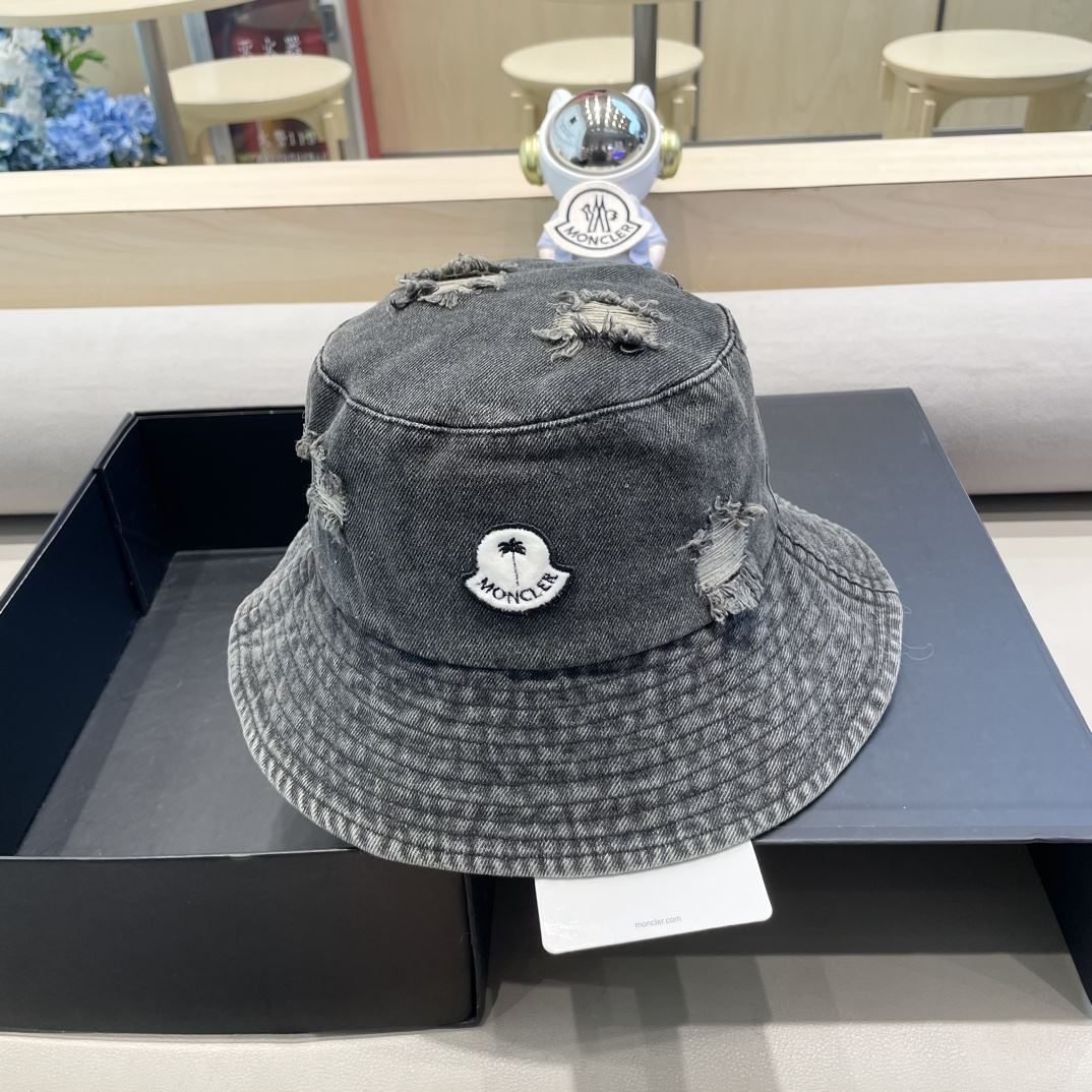 Moncler Caps